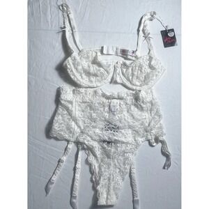 Kiera Ivory Lace Garter Belt Thong & Underwire Bra Set 36B / L New With Tags